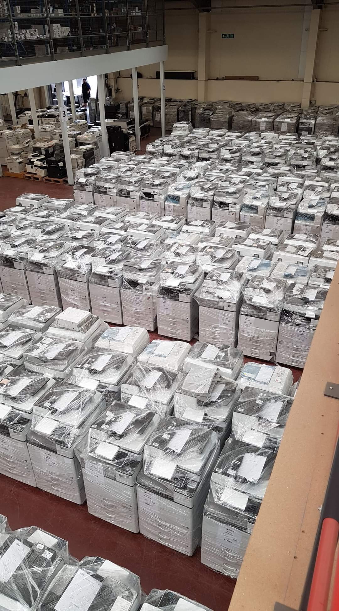 طابعات وآلات نسخ للبيع 9