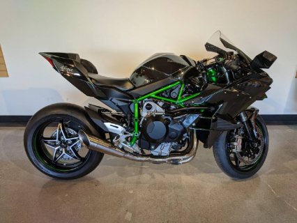 2015 kawsaki ninja h2r whatsapp via +971526695242