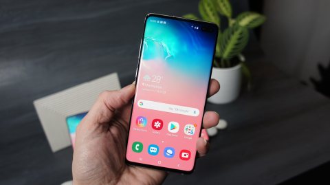 هاتف Galaxy s10 plus  حالة ممتازة جدااااا Dual SIM 