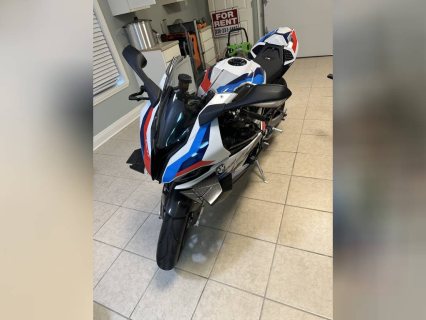 2018 bmw s1000rr  Whatsapp : +17163935355 