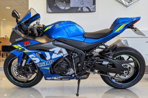  2018 (Suzuki GSXR1000 whatsapp +971545773142