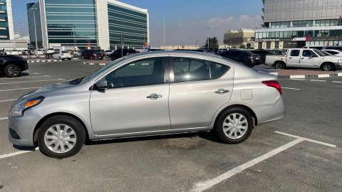 nissan versa