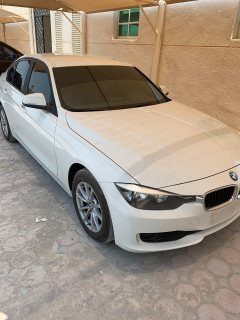 Bmw316i للبيع موديل 2015 نظيفة جدا من الداخل والخارج 